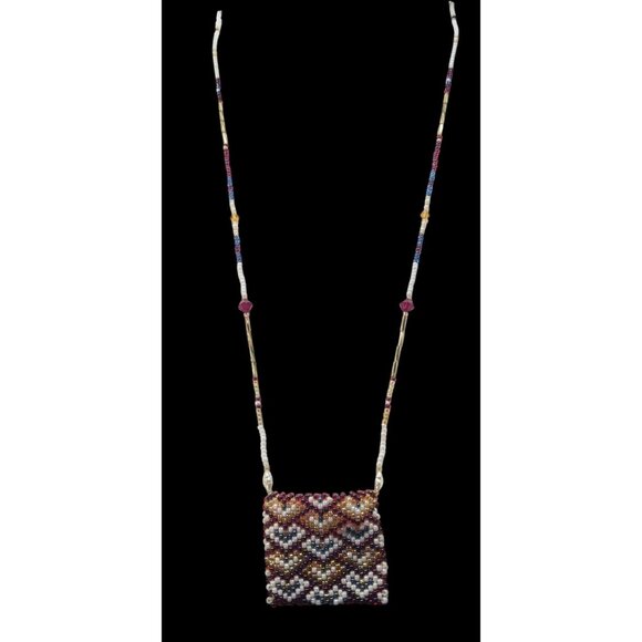 Hand Beaded Glass Amulet Bag Necklace With Heart Pattern - Picture 2 of 7